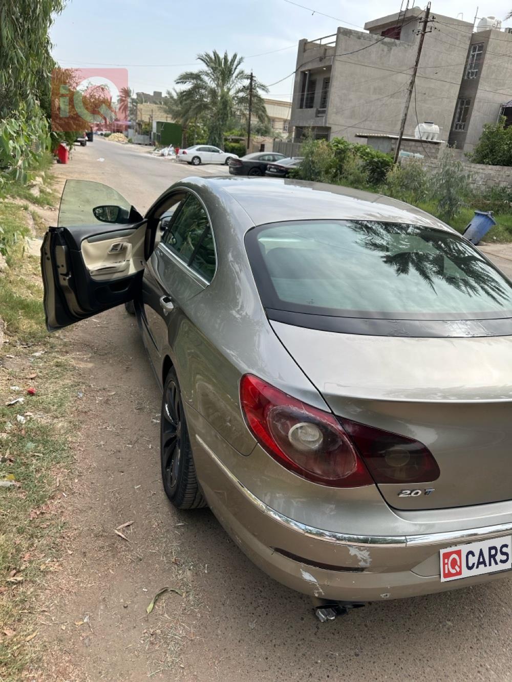فولكسفاغن باسات CC